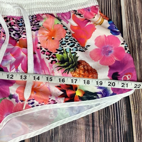 Op Woman’s Swim Shots - Picture 8 of 8